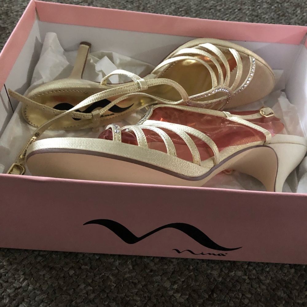 Nina Shoes Clio GS Gold Glimmer Wedding Sandal High Heels Size 9.5M Ankle Strap